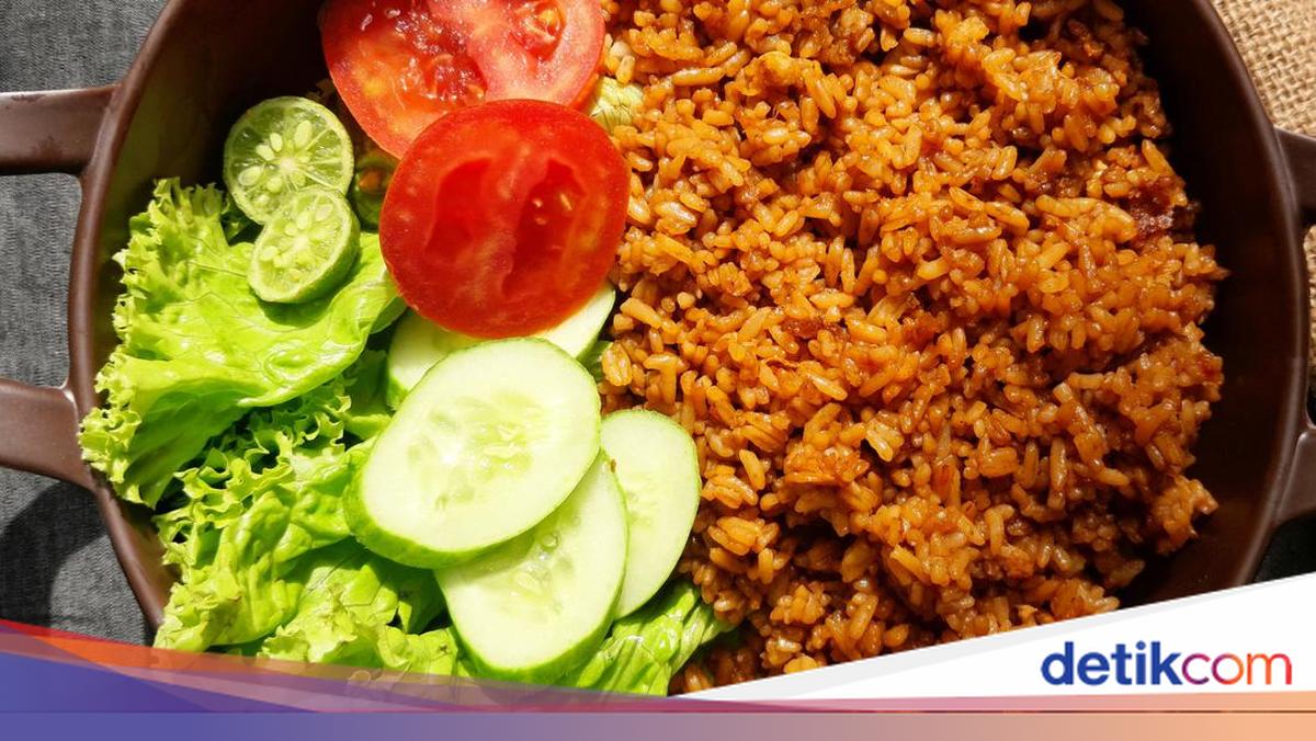 Nasi Goreng Merbabu: Rasa yang Menggoda di Jantung Cilacap